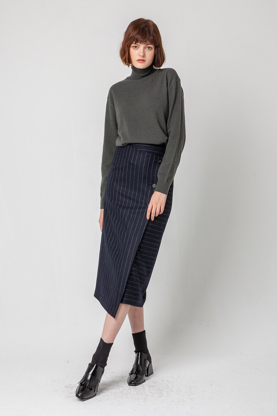 Wrap-style skirt_navy