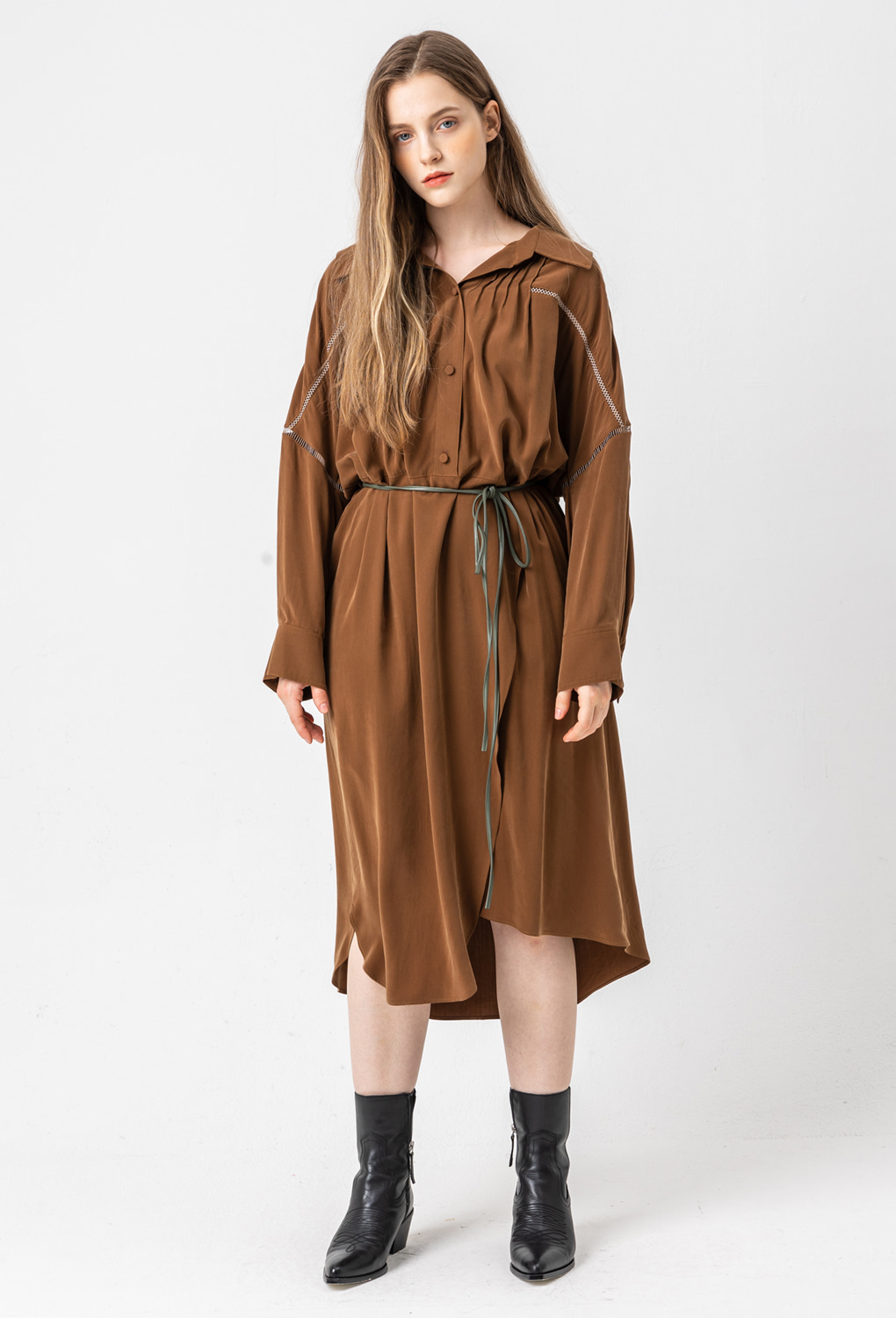Pin tuck point dress_brown